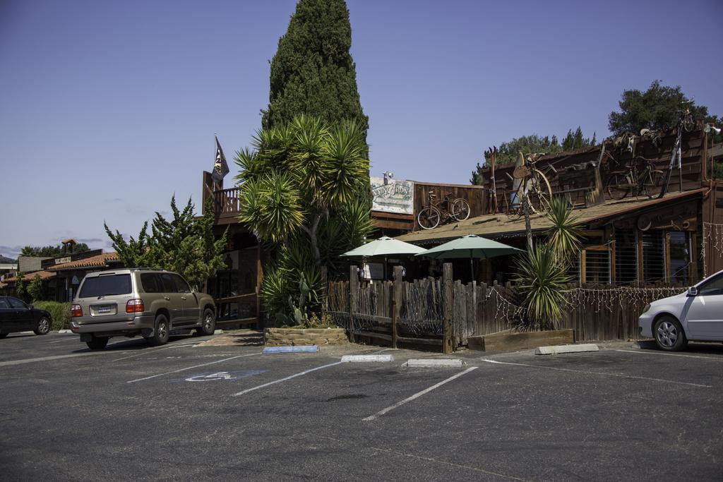 The Blue Sky Lodge Carmel Valley Exterior foto